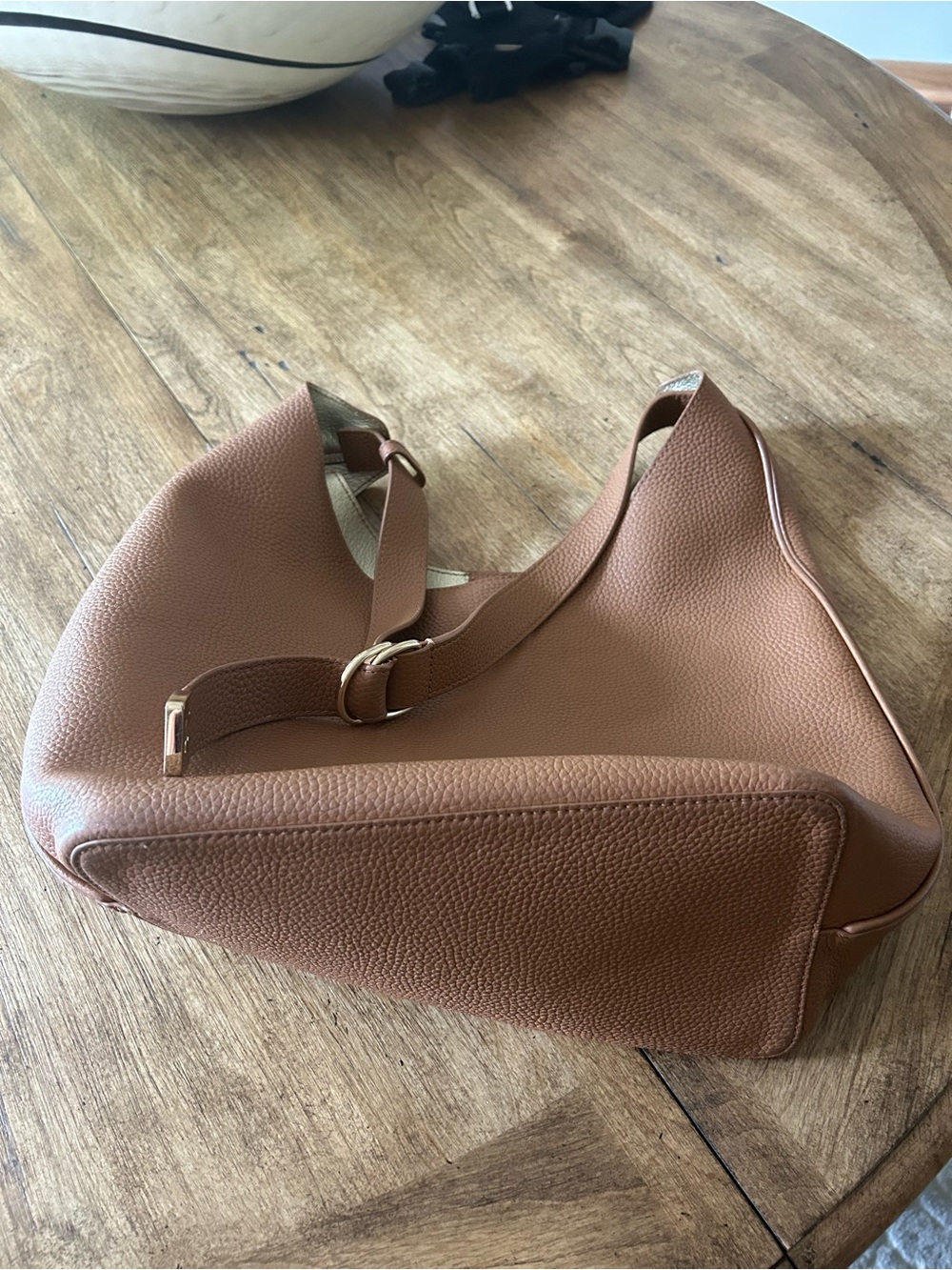 Tory Burch Pebbled Leather Shoulder Hobo in Chestnut - Picture 2 of 8